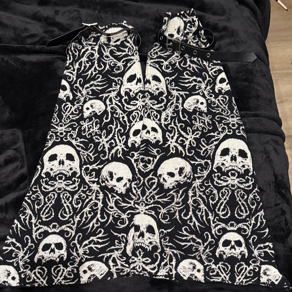Widow Skull Print Knit Leg Warmers Goth Grunge Alternative Buckle Black White